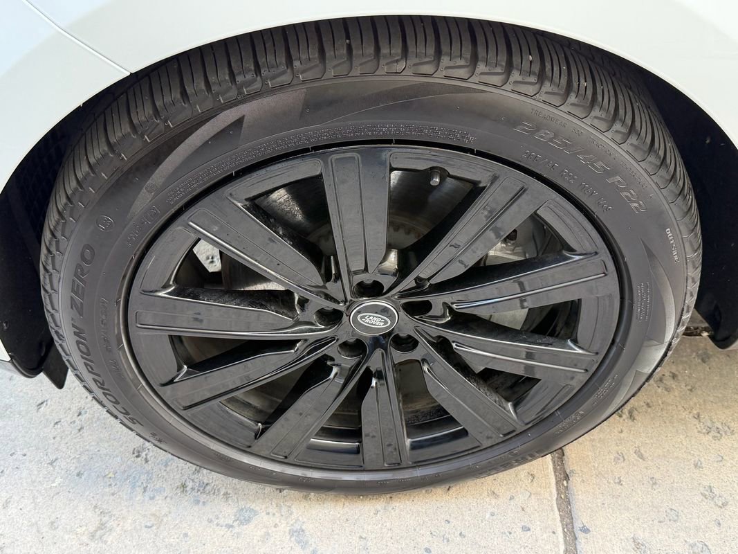 2023 Land Rover Range Rover SE