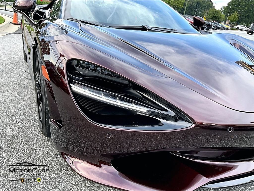 Used 2027 McLaren 750S Spider photo 24