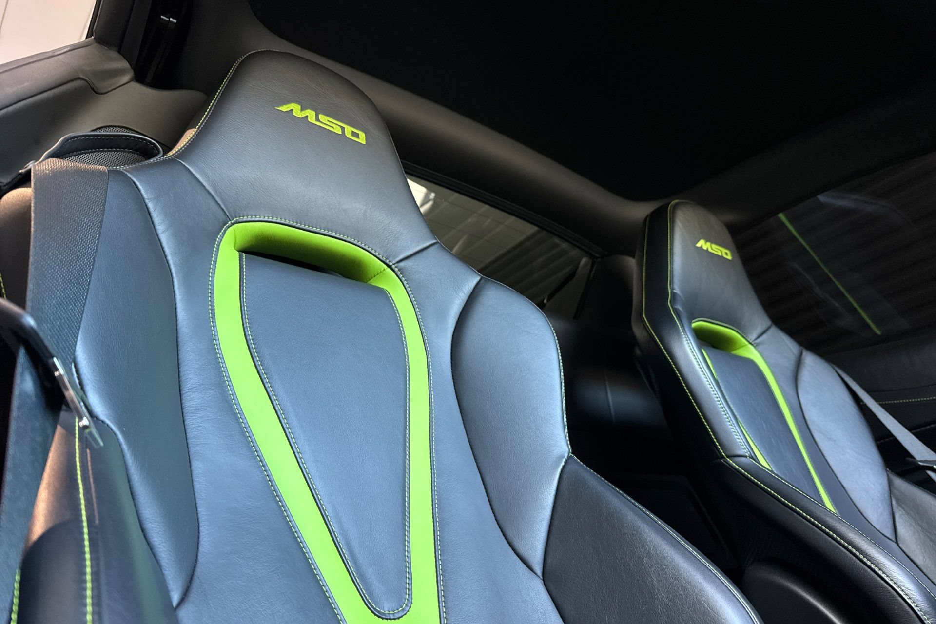 Used 2022 McLaren 765LT photo 18