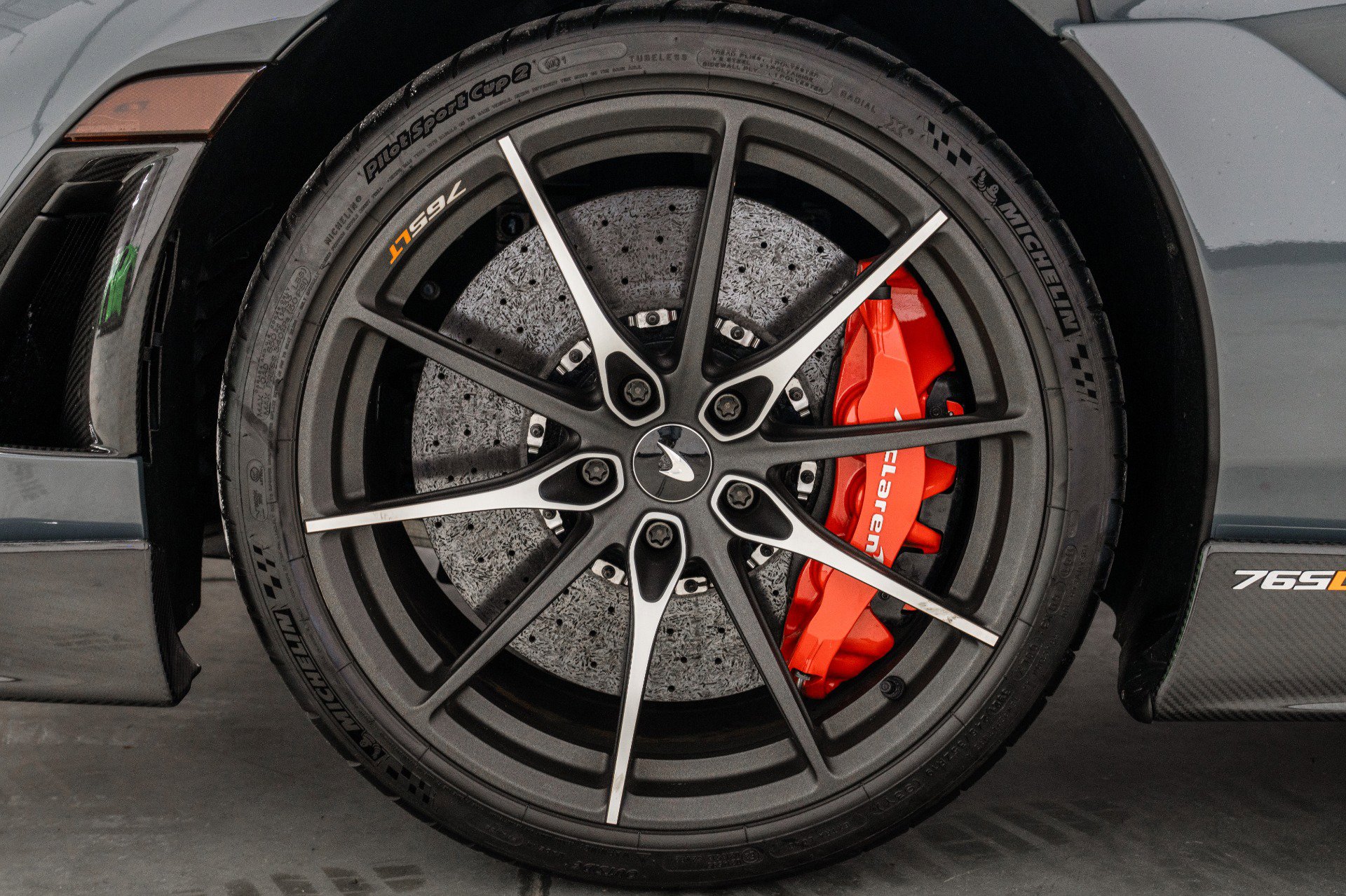 Used 2021 McLaren 765LT photo 9