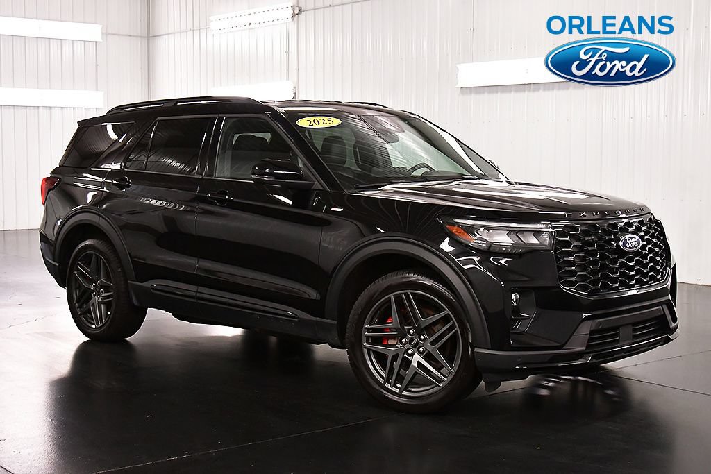 Used 2025 Ford Explorer ST-Line w/ ST-Line Street Pack
