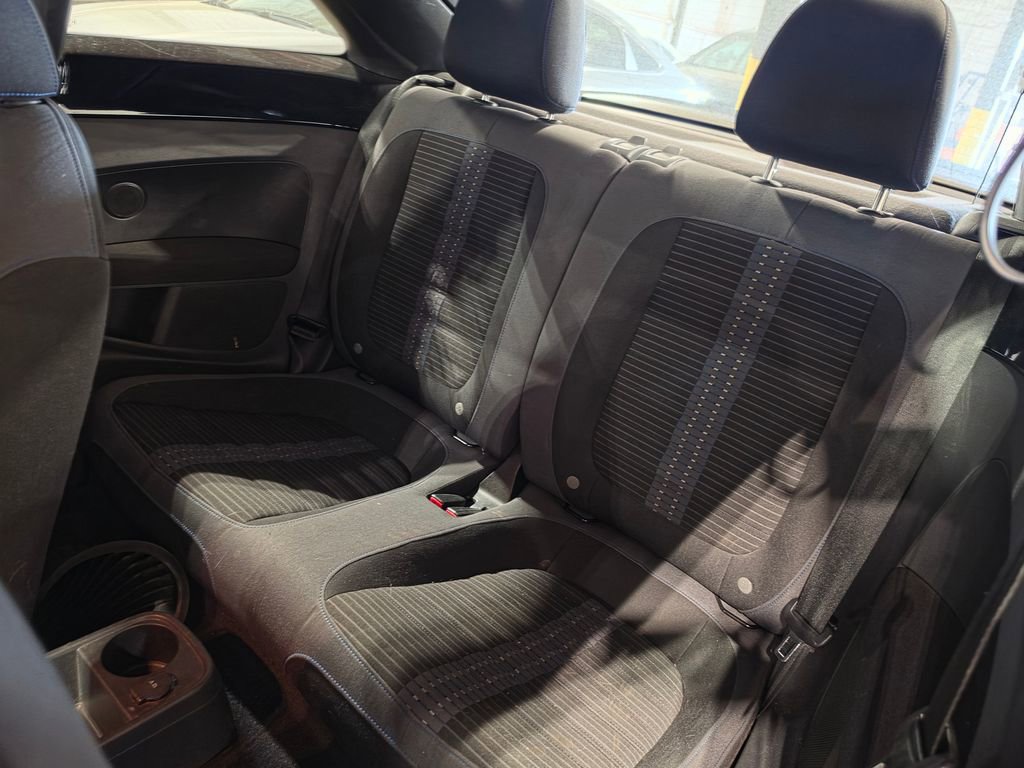 2012 Volkswagen Beetle 2.0T