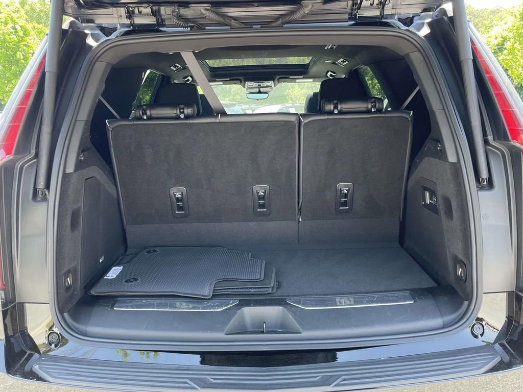 2024 Cadillac Escalade Sport