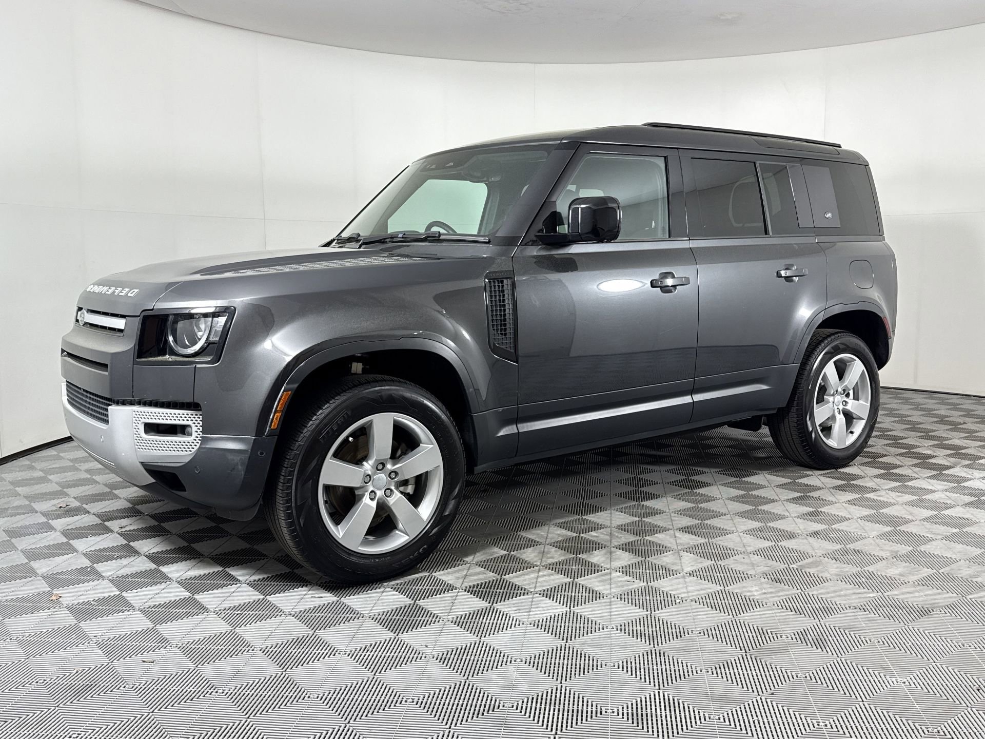 2024 Land Rover Defender 110 S