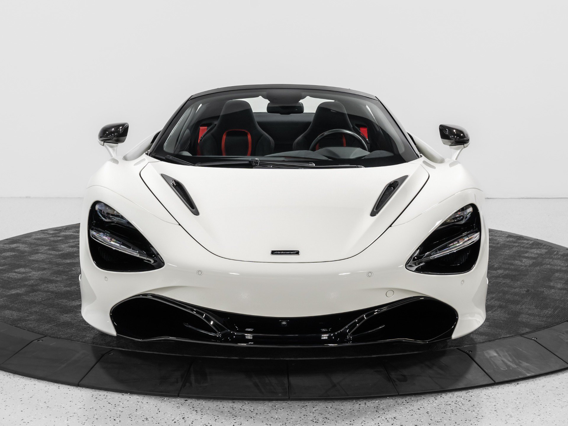 Used 2021 McLaren 720S Performance photo 14