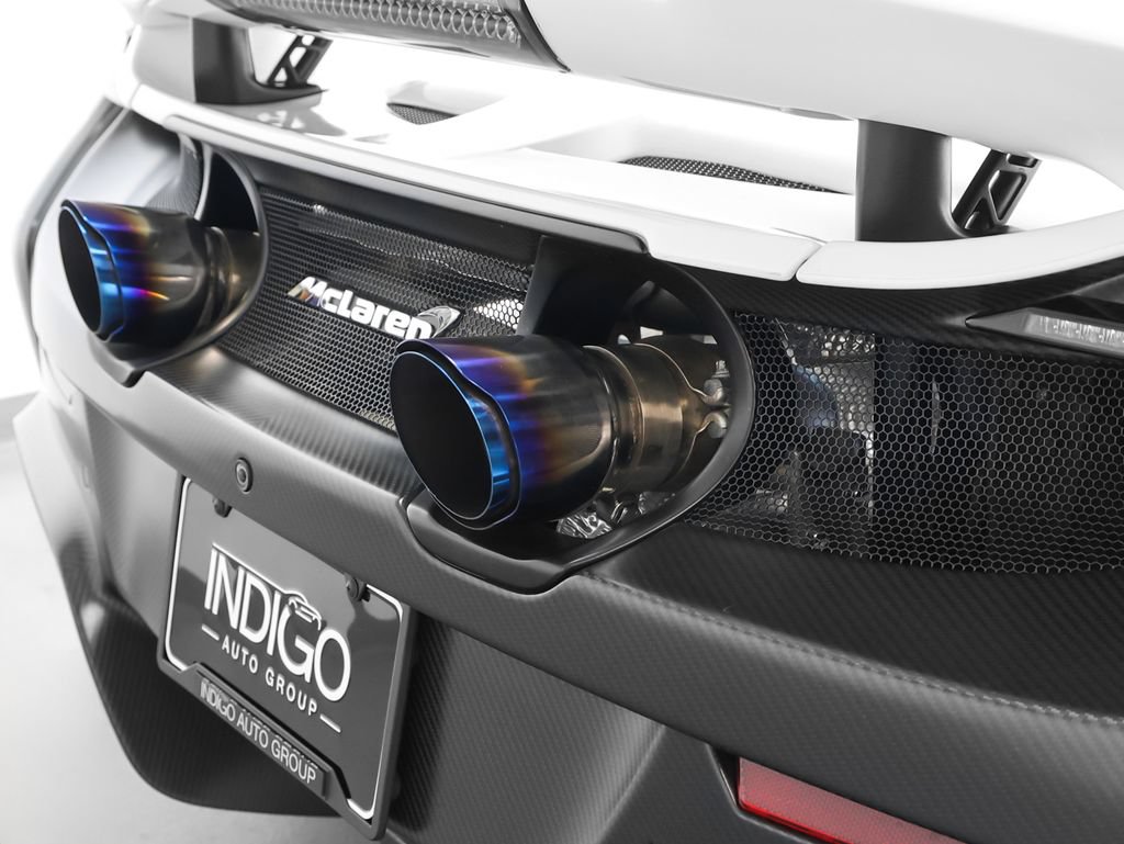 Used 2016 McLaren 675LT Spider photo 39