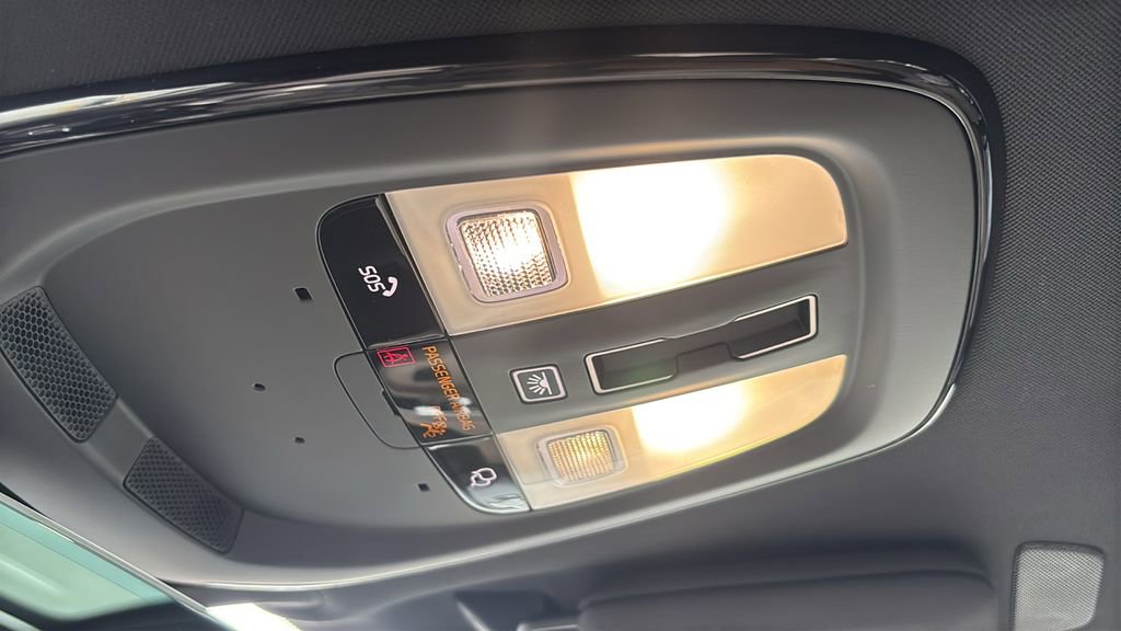 2026 Volvo Xc90 B6 Plus