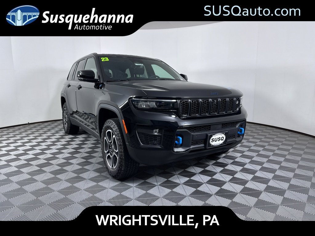 Used 2023 Jeep Grand Cherokee Trailhawk w/ Advanced Protech Group II