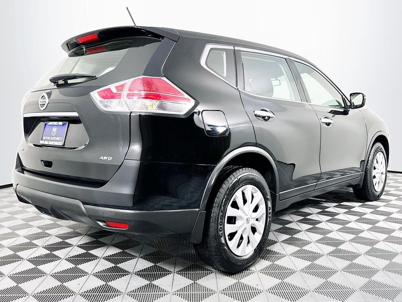 2015 Nissan Rogue S