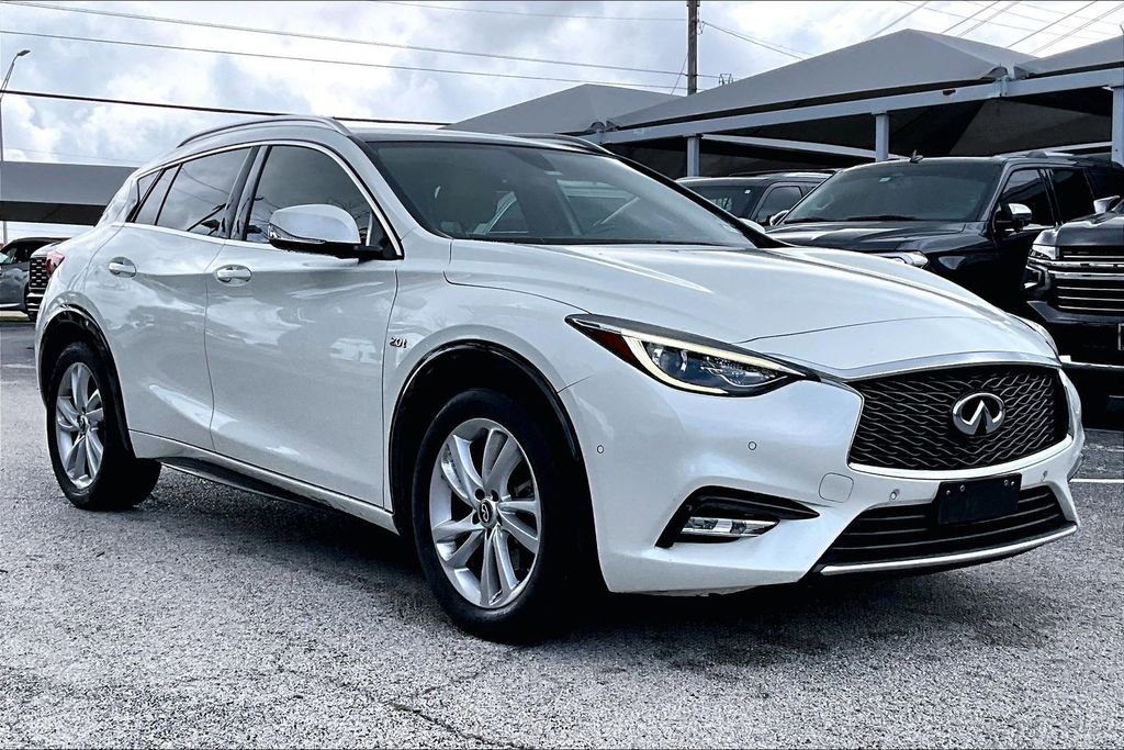 Used 2018 INFINITI QX30 Premium w/ Navigation Package