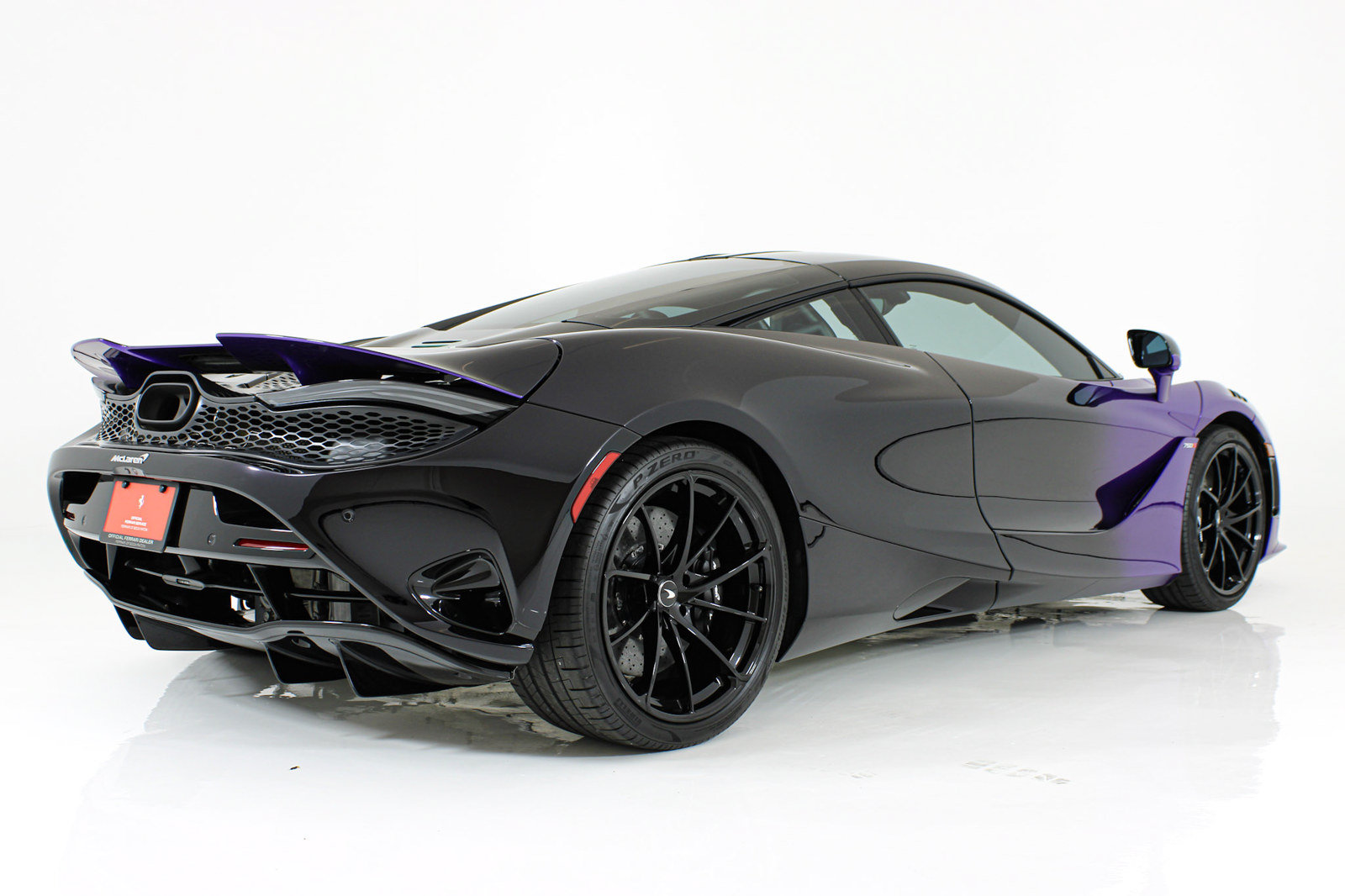 Used 2024 McLaren 750S photo 19