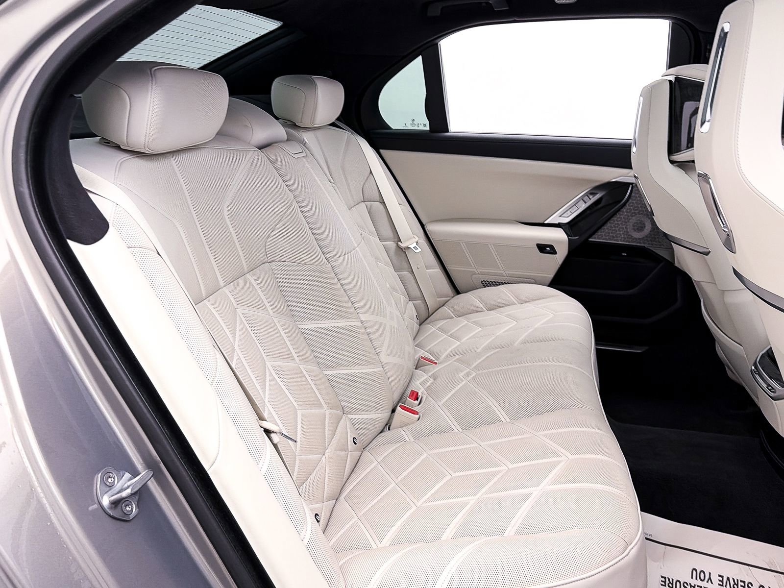 2024 BMW 760i xDrive