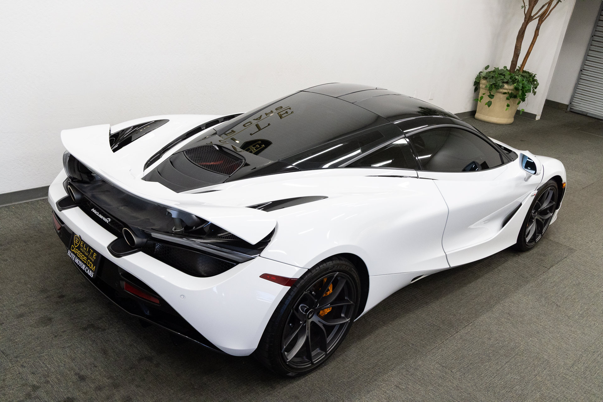 Used 2019 McLaren 720S Luxury photo 28