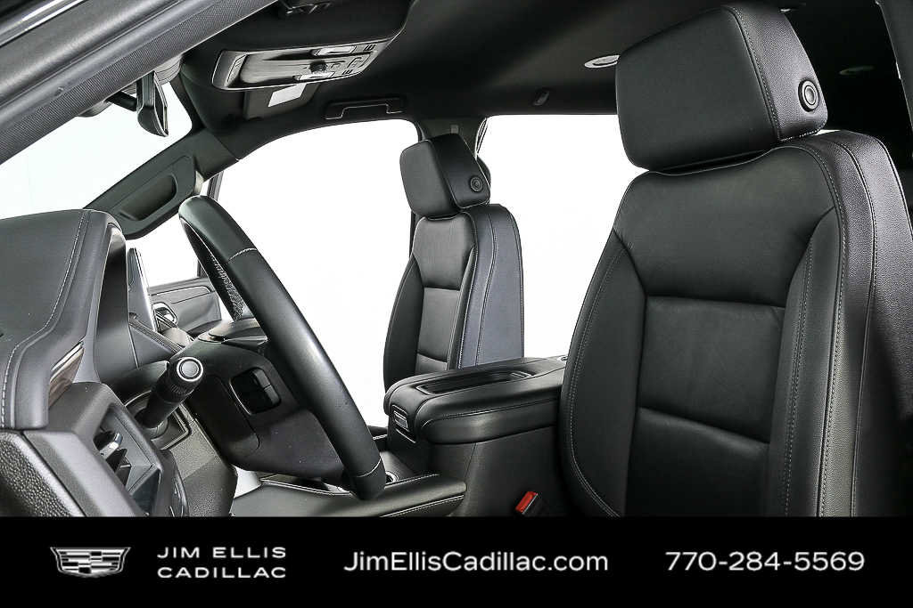 2025 Chevrolet Suburban LT