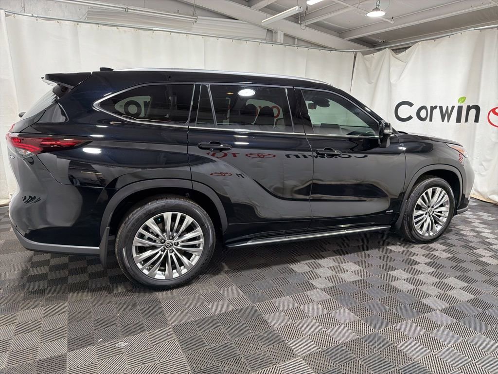 2026 Toyota Highlander Platinum