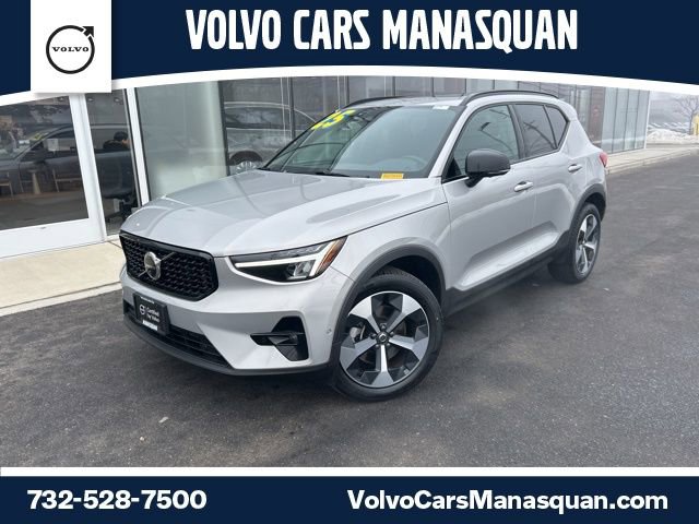 Certified 2025 Volvo XC40 B5 Plus
