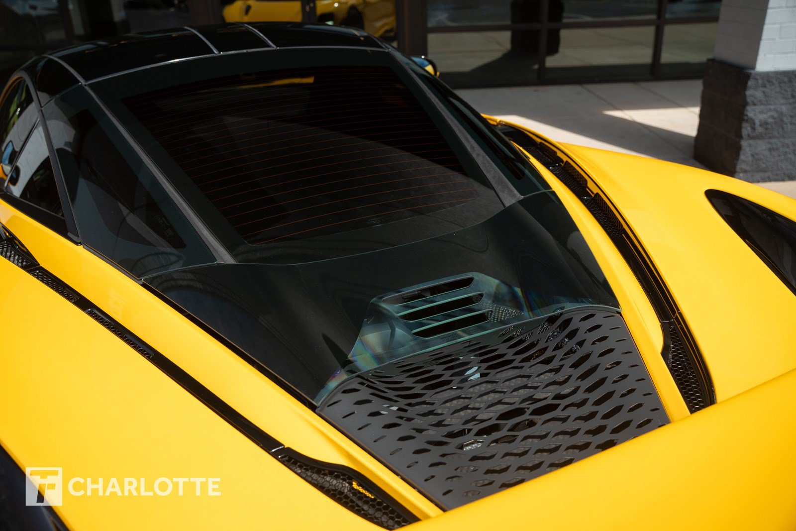 Used 2025 McLaren 750S photo 17