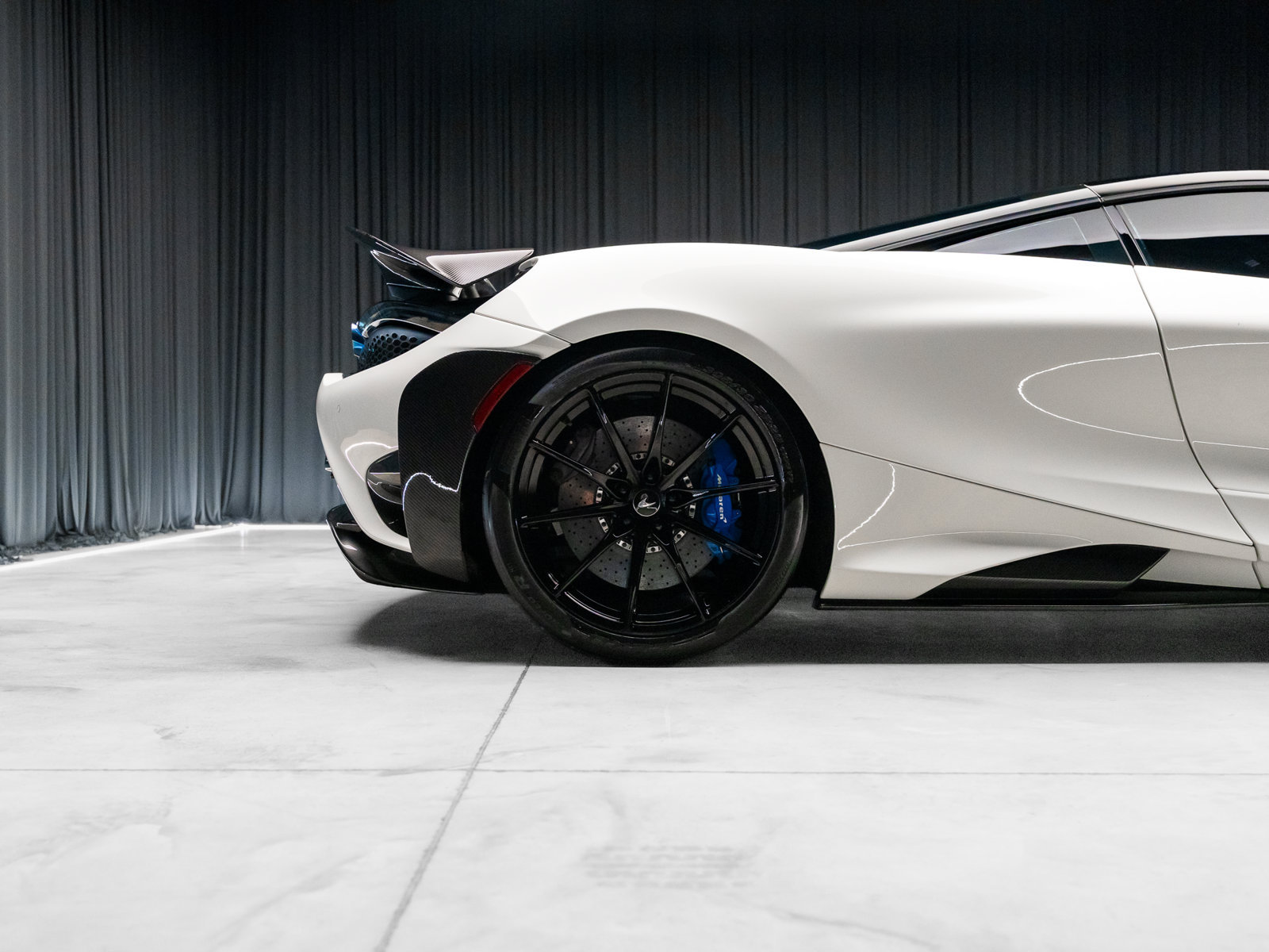 Used 2021 McLaren 765LT photo 31