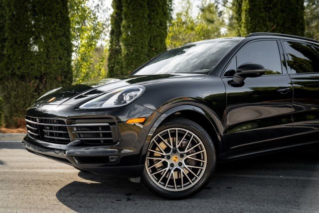 2023 Porsche Cayenne Platinum Edition