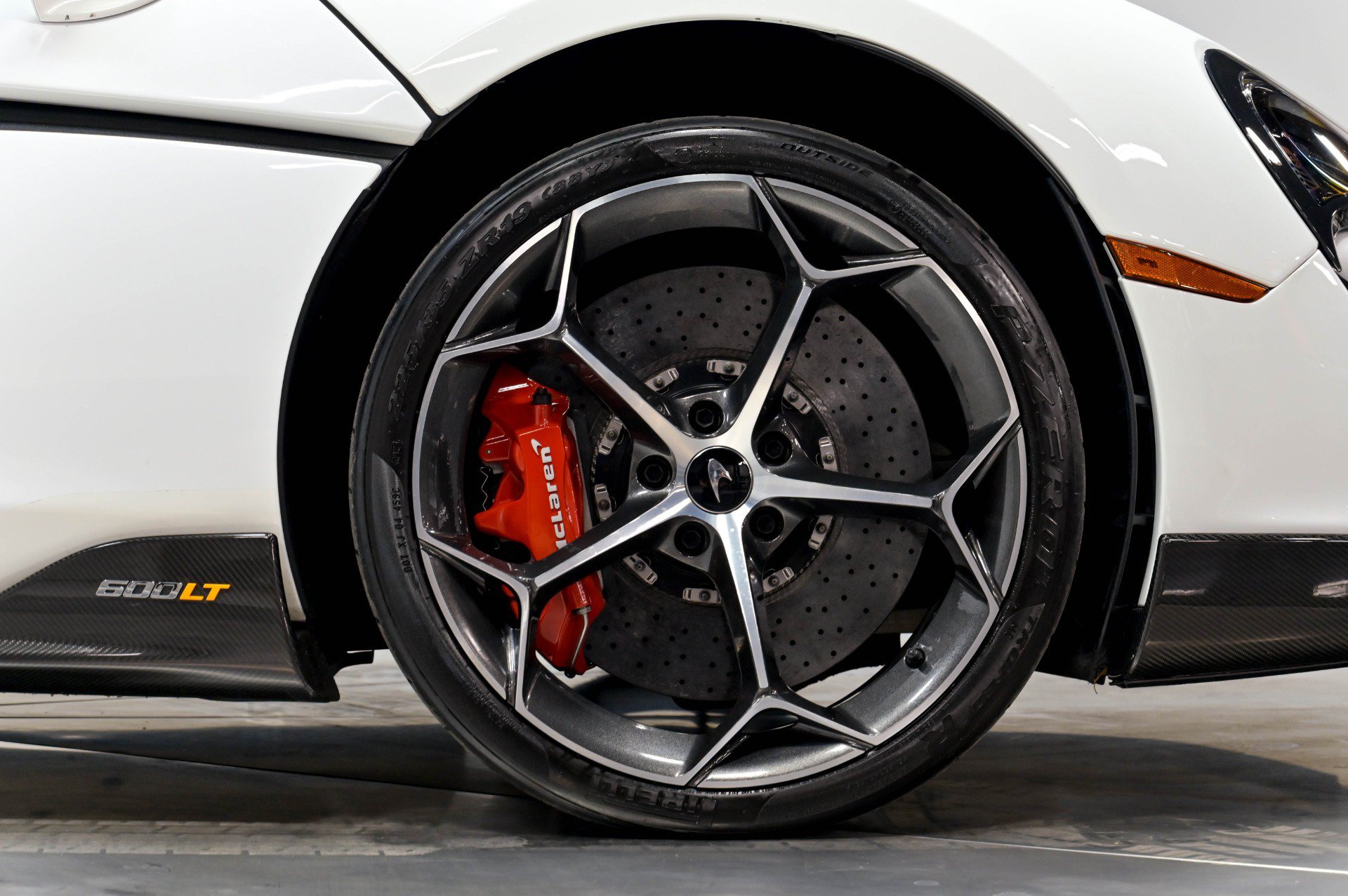 Used 2019 McLaren 600LT photo 22