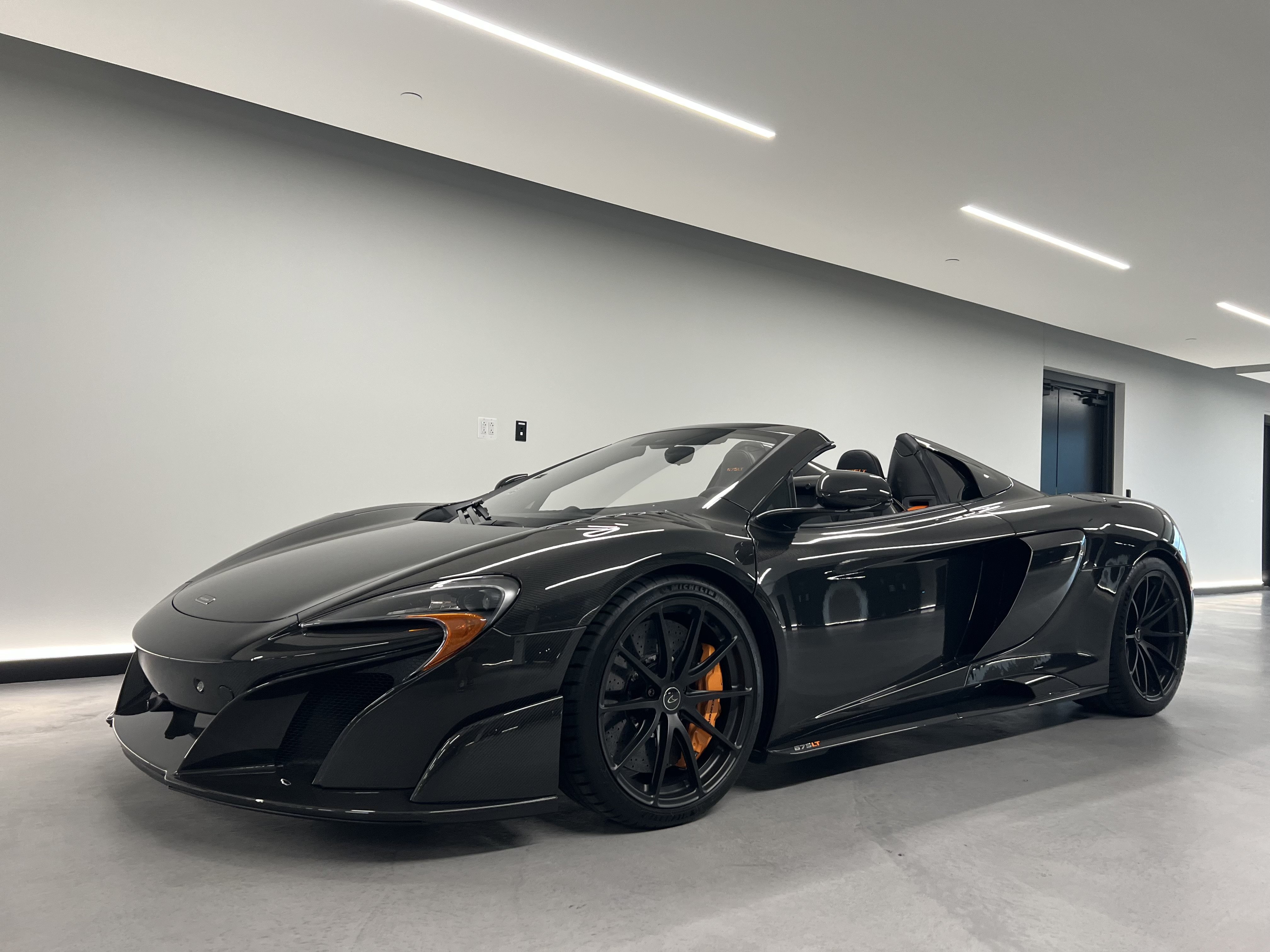 Used 2016 McLaren 675LT Spider 4