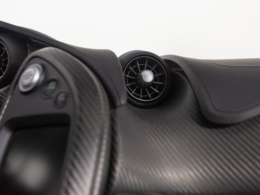 Used 2014 McLaren P1 photo 43