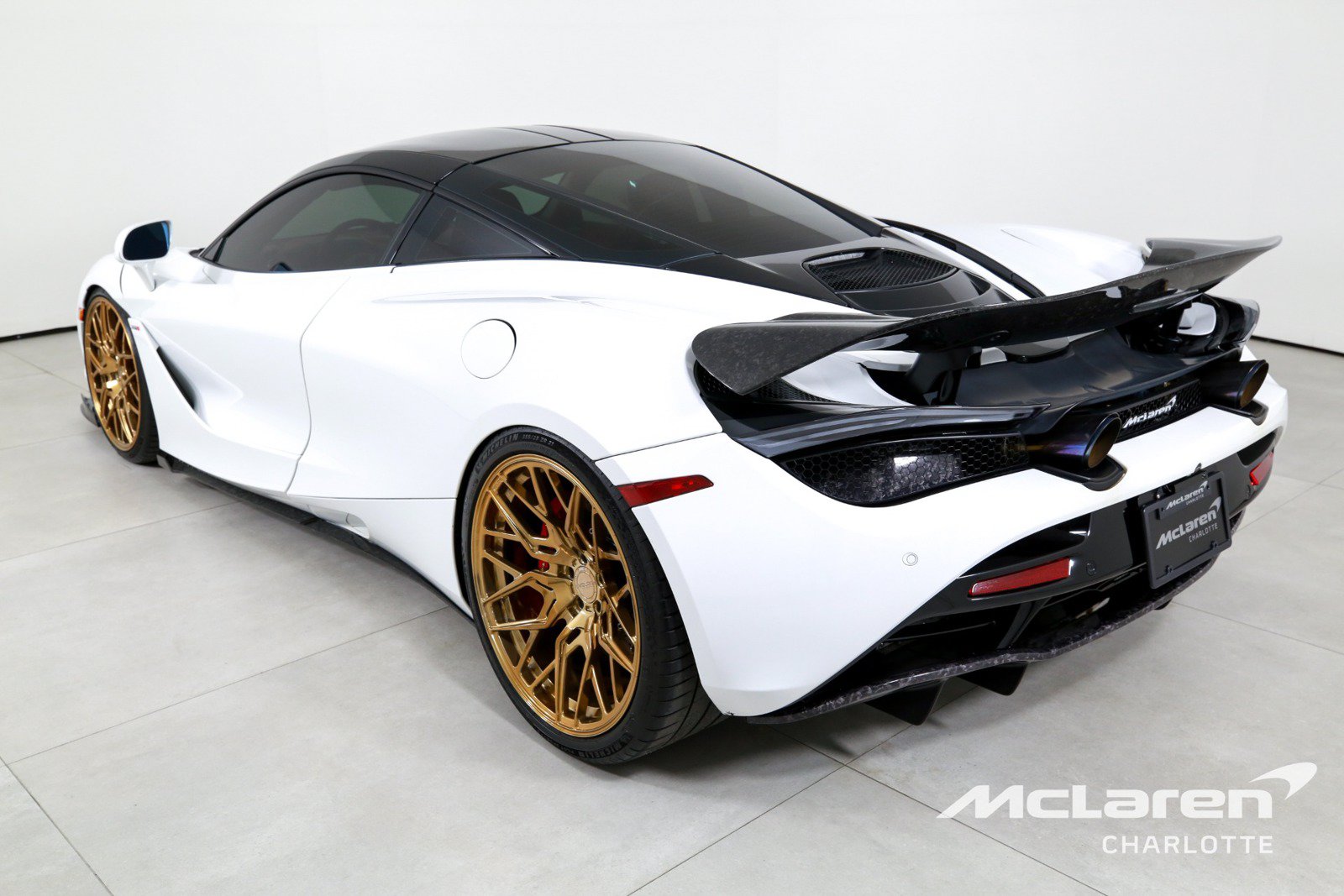 Used 2019 McLaren 720S photo 7
