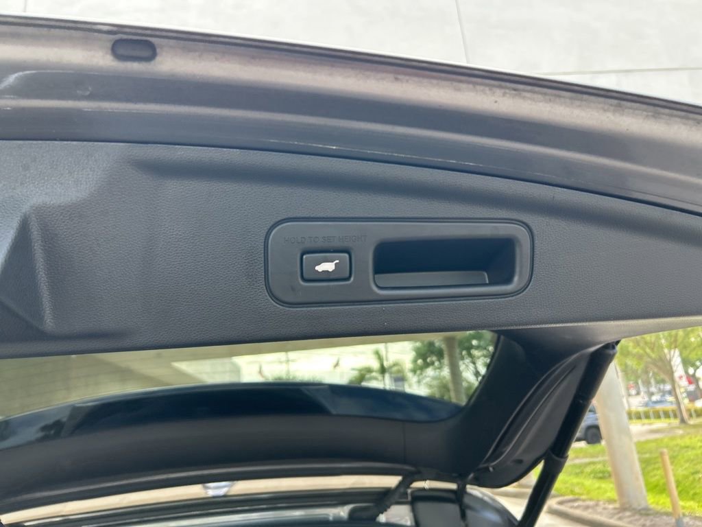 2022 Acura MDX FWD w/ Technology Package