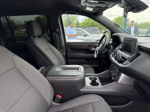 2023 Chevrolet Suburban LS