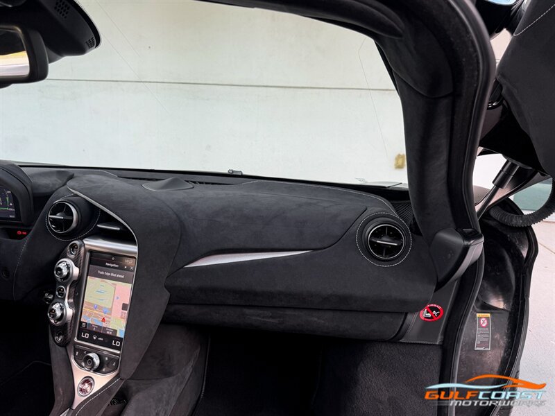 Used 2021 McLaren 720S Performance photo 35