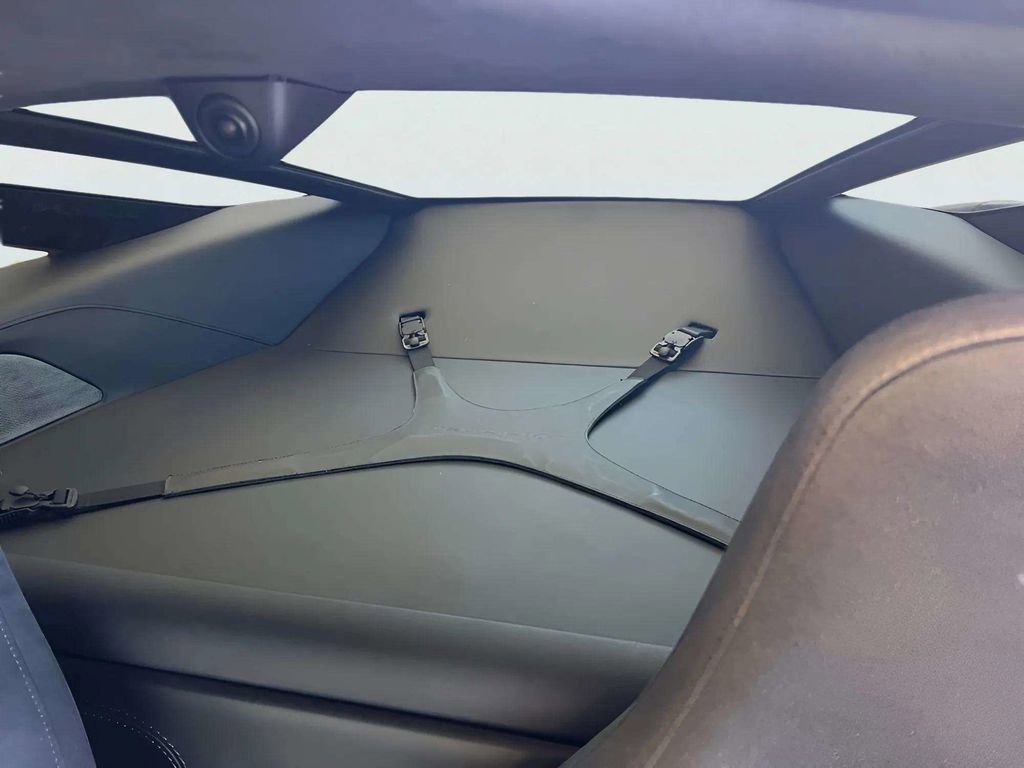 Used 2018 McLaren 720S photo 16