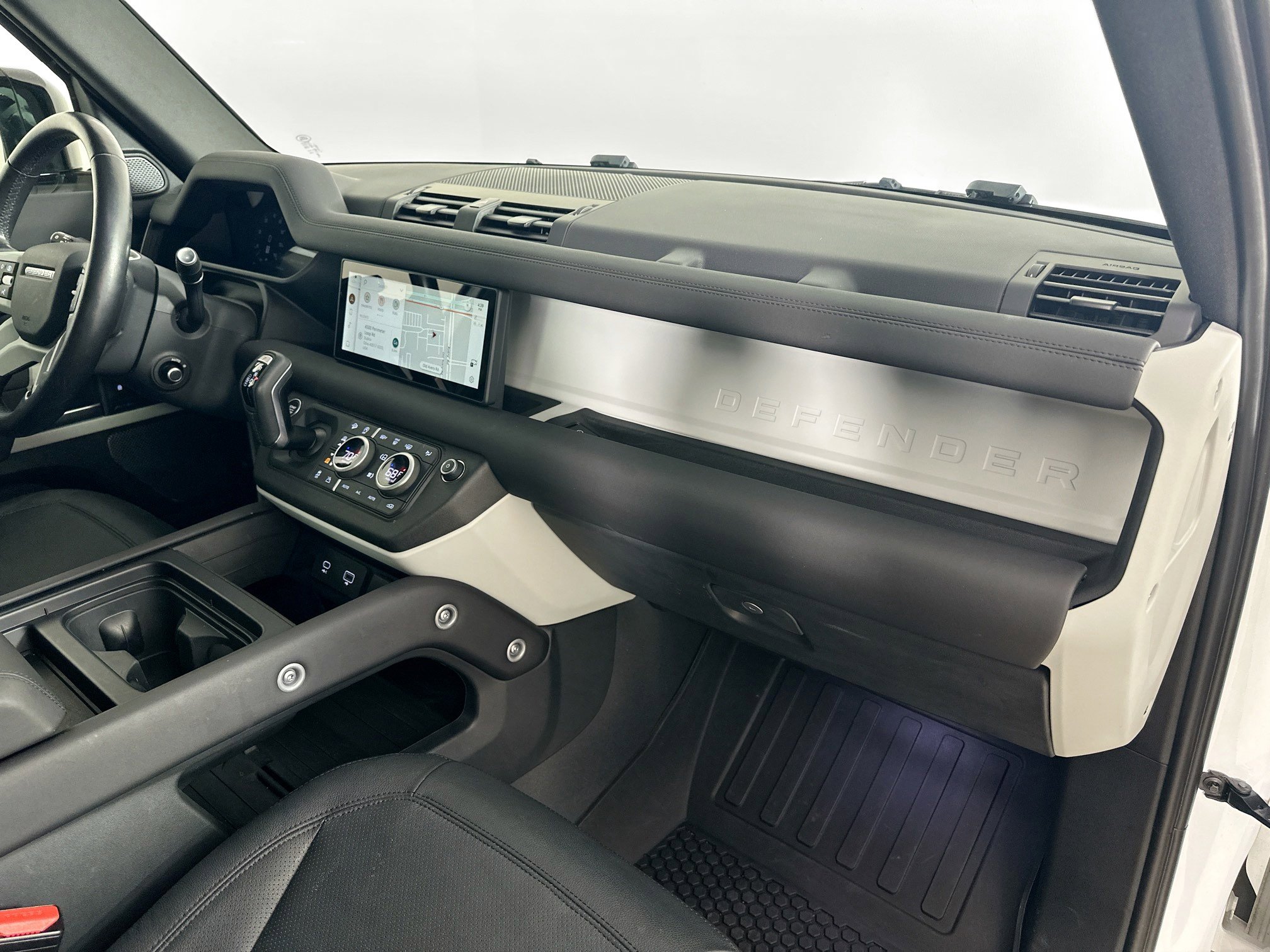 2024 Land Rover Defender 110 S