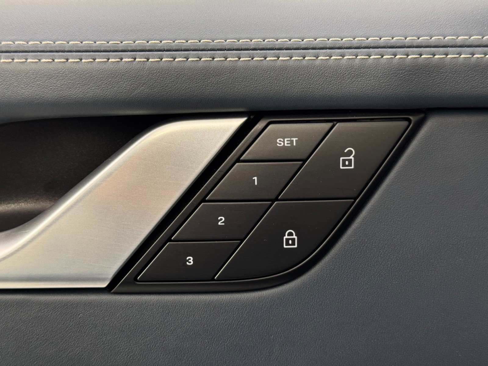 2022 Porsche 911 Carrera