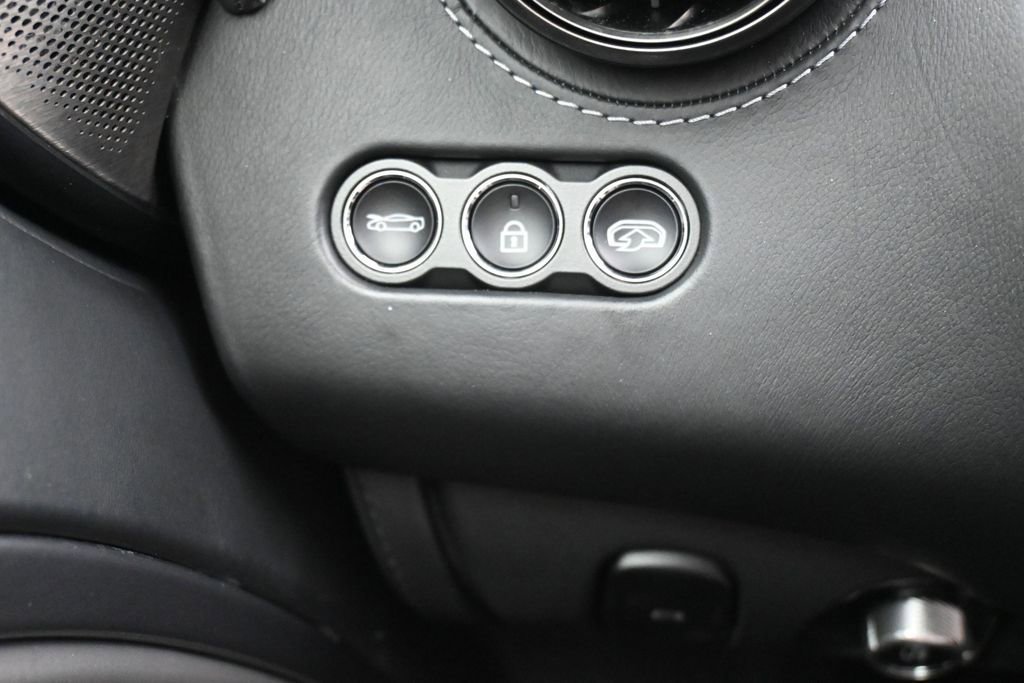 Used 2019 McLaren 720S Luxury photo 24