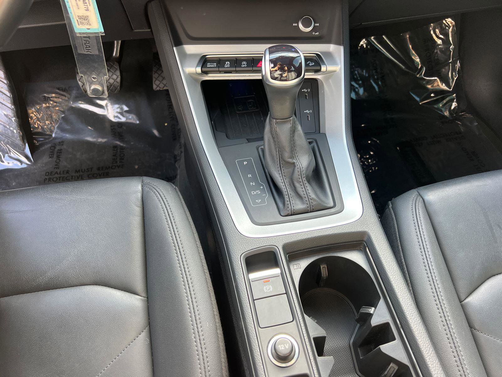 2022 Audi Q3 2.0T Premium Plus