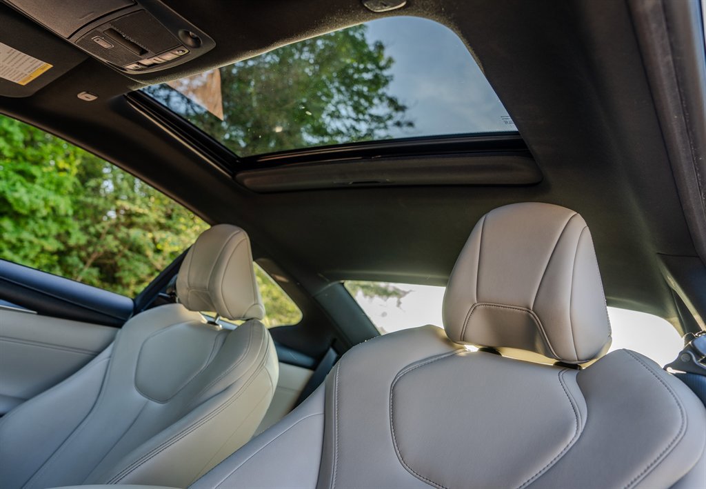 2017 INFINITI Q60 3.0t