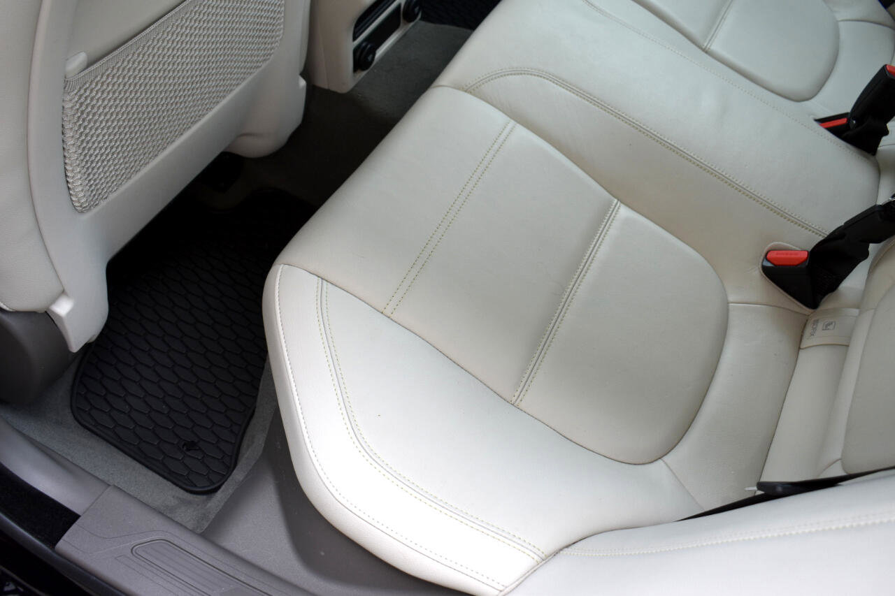 2019 Jaguar XE Prestige