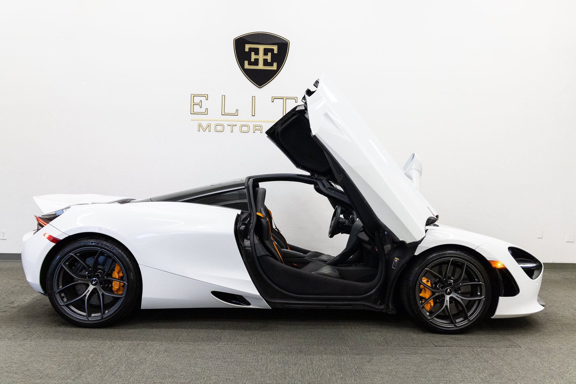 Used 2019 McLaren 720S Luxury photo 20