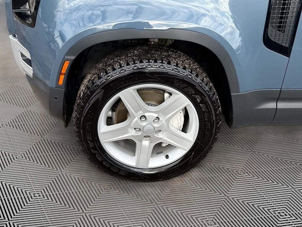 2023 Land Rover Defender 90 SE