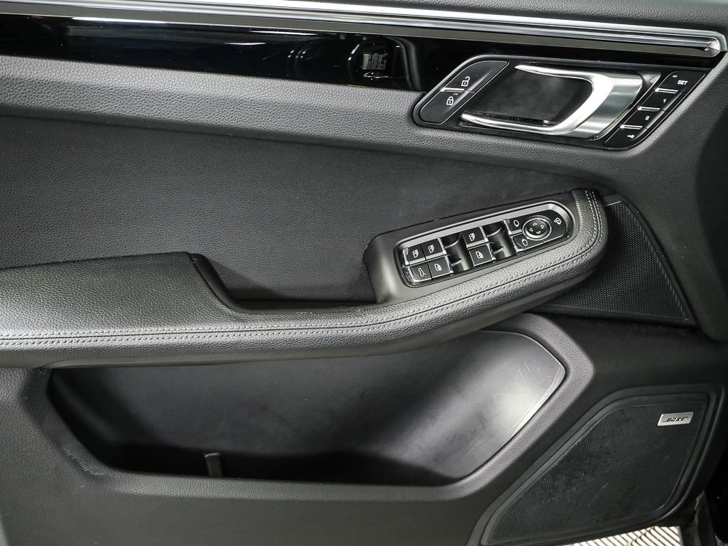 2023 Porsche Macan S