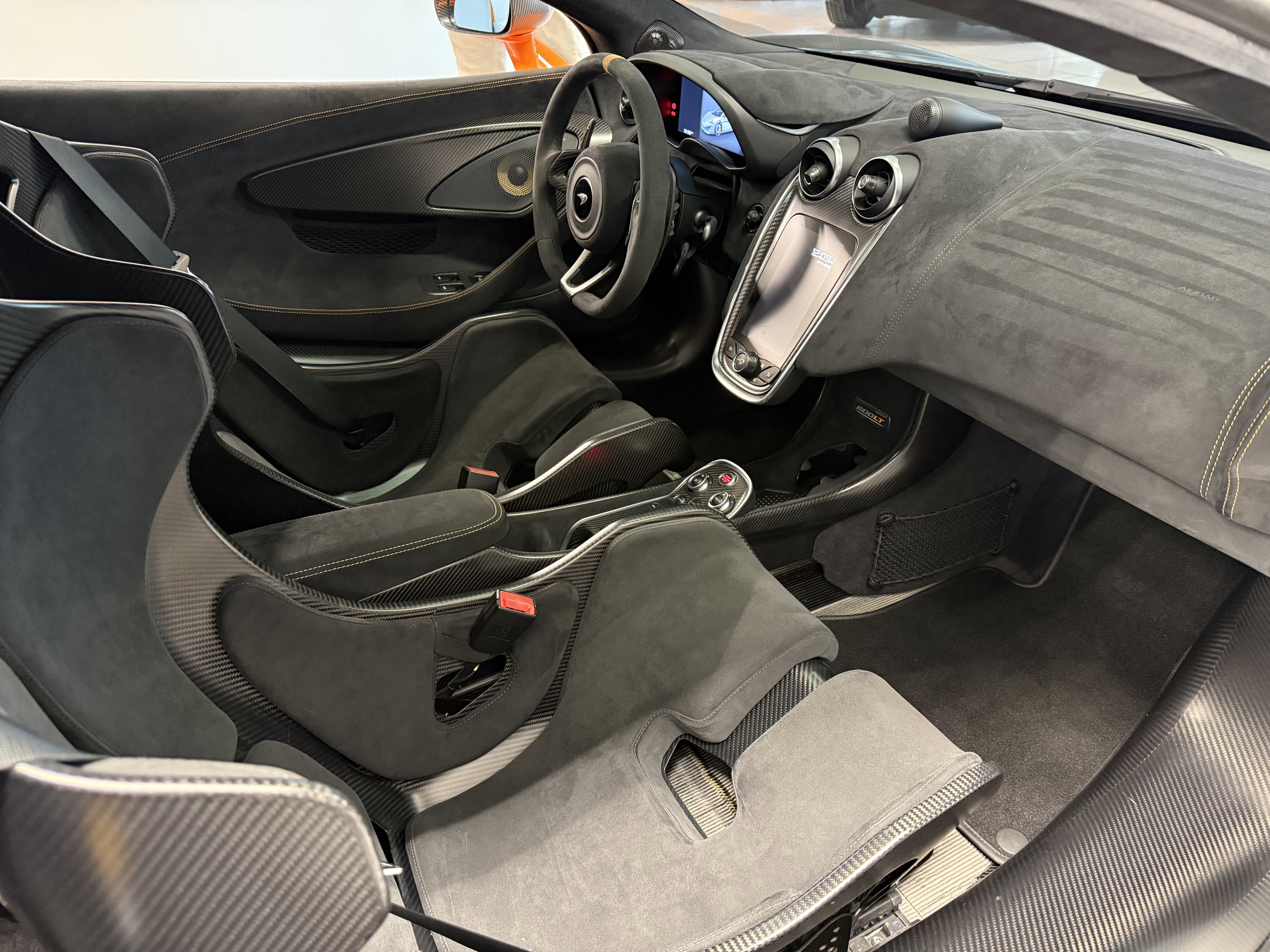 Used 2019 McLaren 600LT photo 30