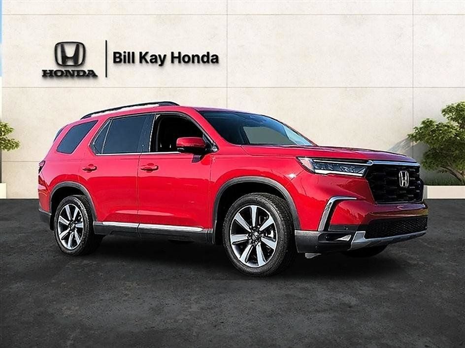 Used 2025 Honda Pilot Touring