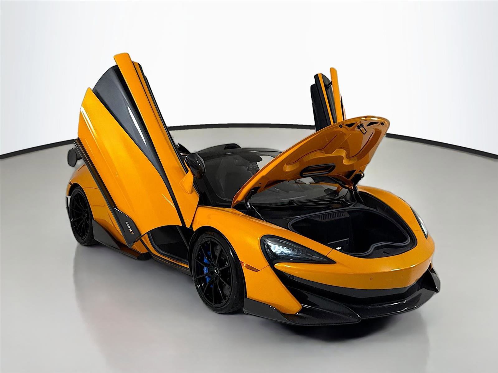 Used 2020 McLaren 600LT Spider photo 38