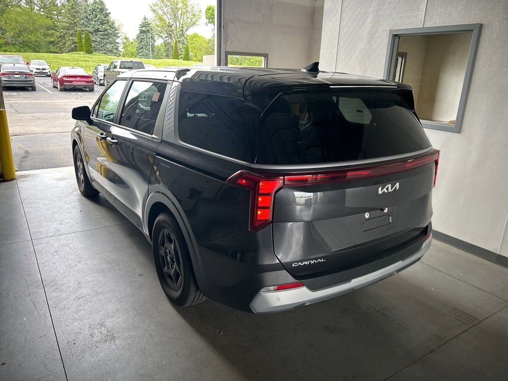 2025 Kia Carnival