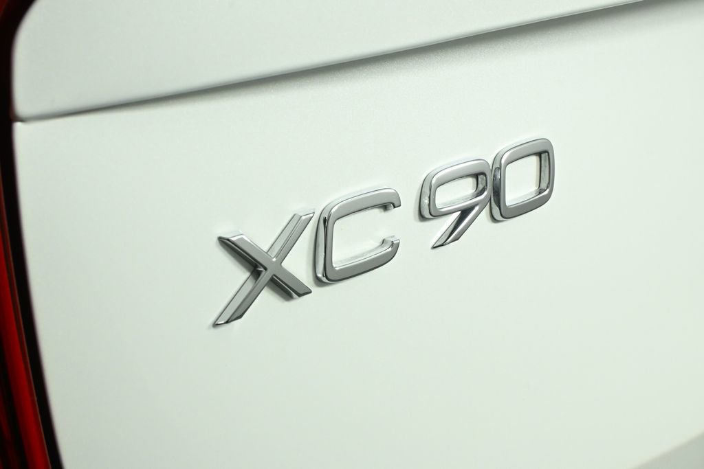 2025 Volvo Xc90 B5 Plus