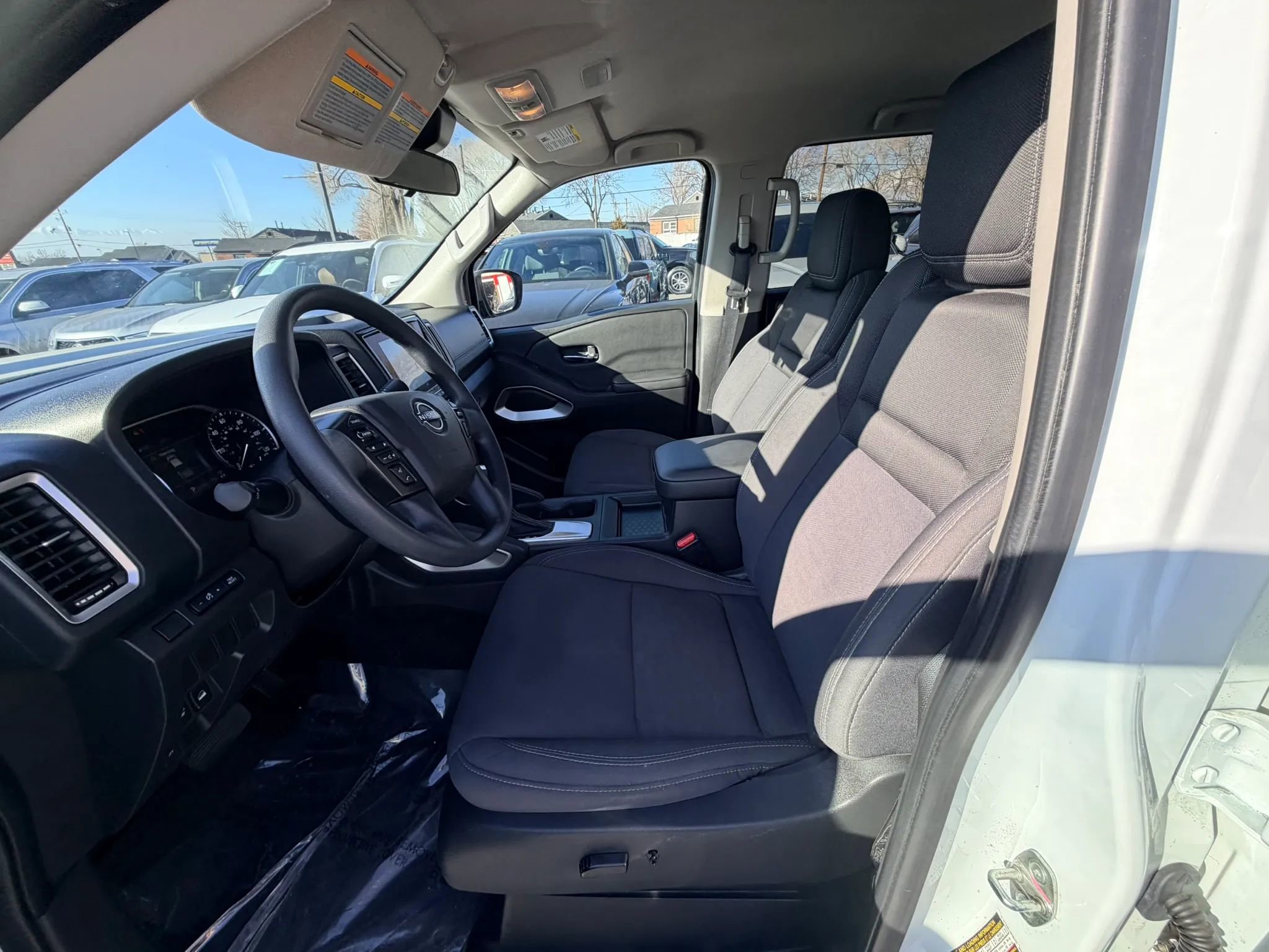 2023 Nissan Frontier SV