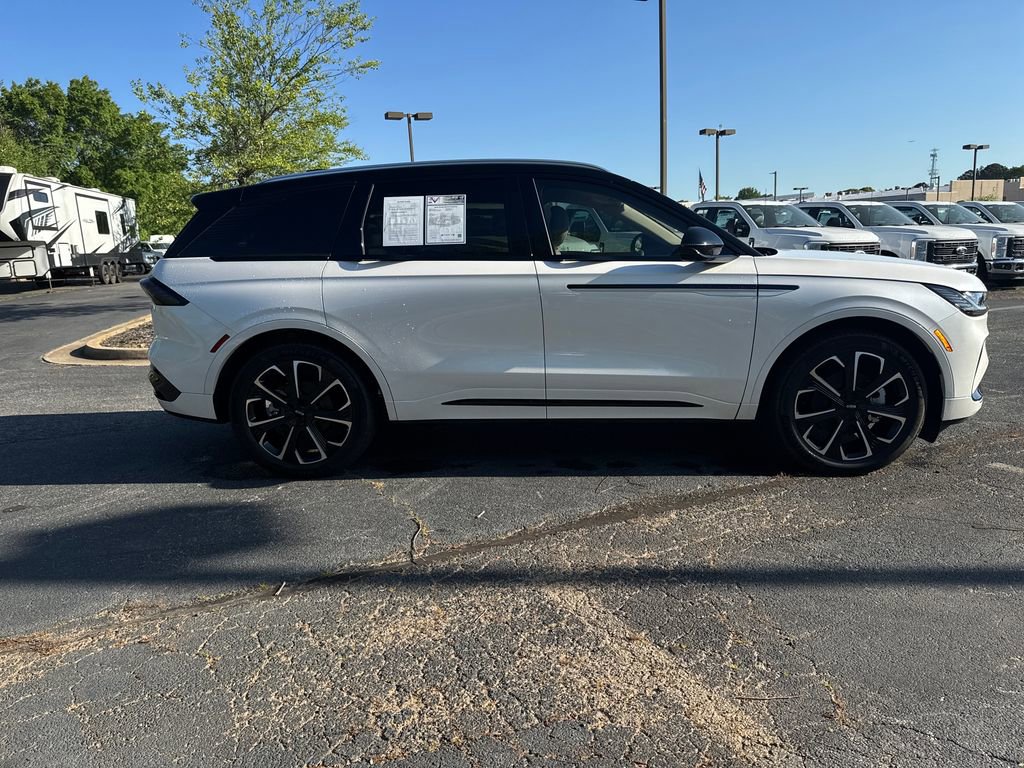 2025 Lincoln Nautilus Reserve