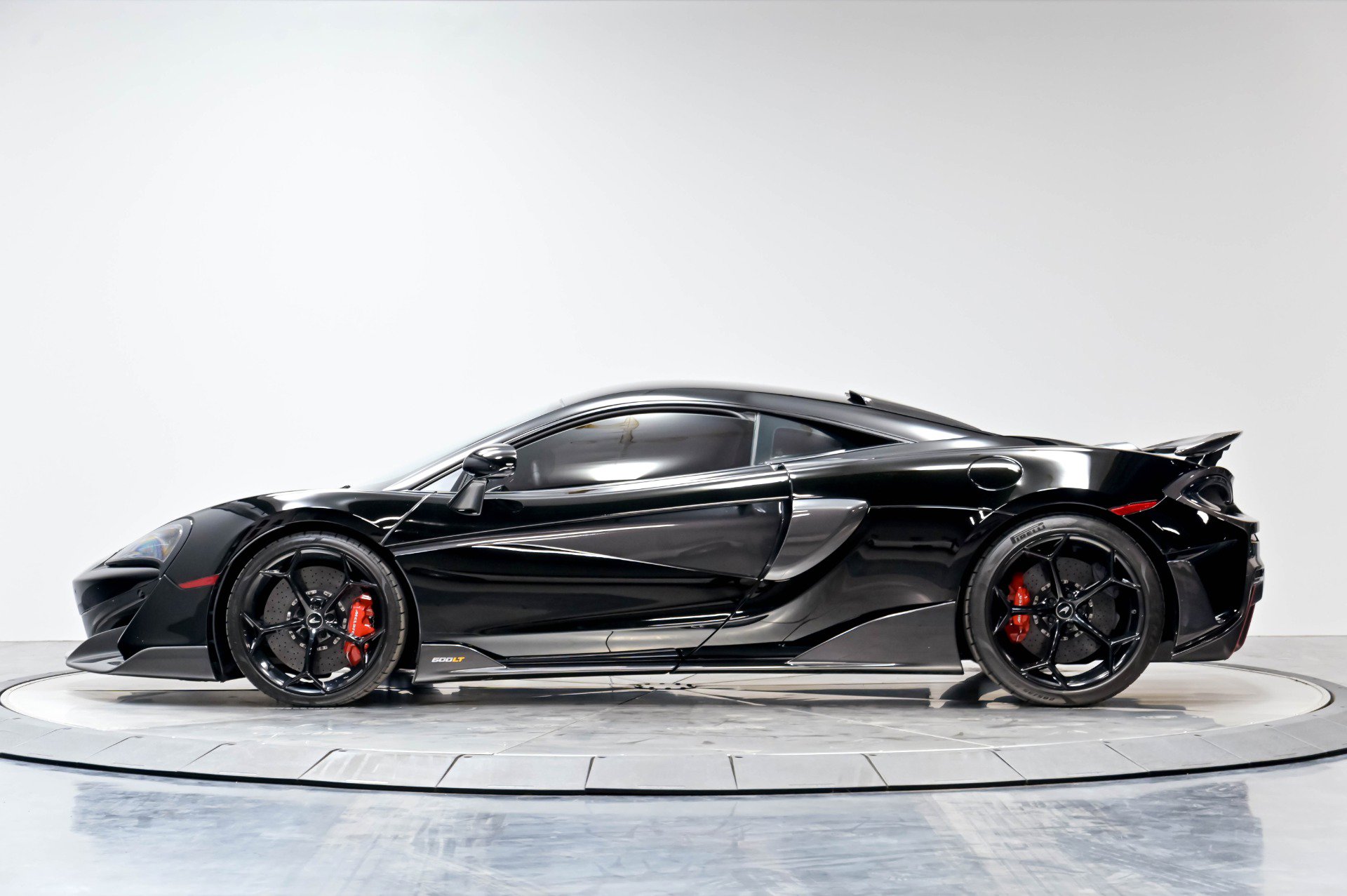 Used 2019 McLaren 600LT photo 27