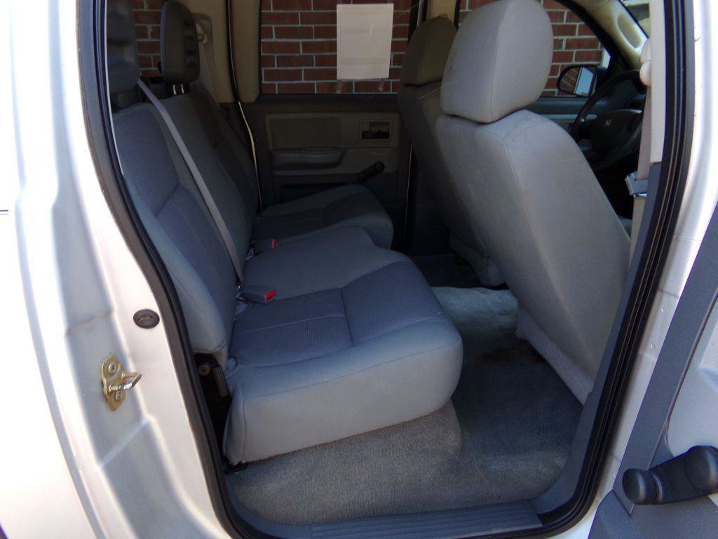 2006 Dodge Dakota ST