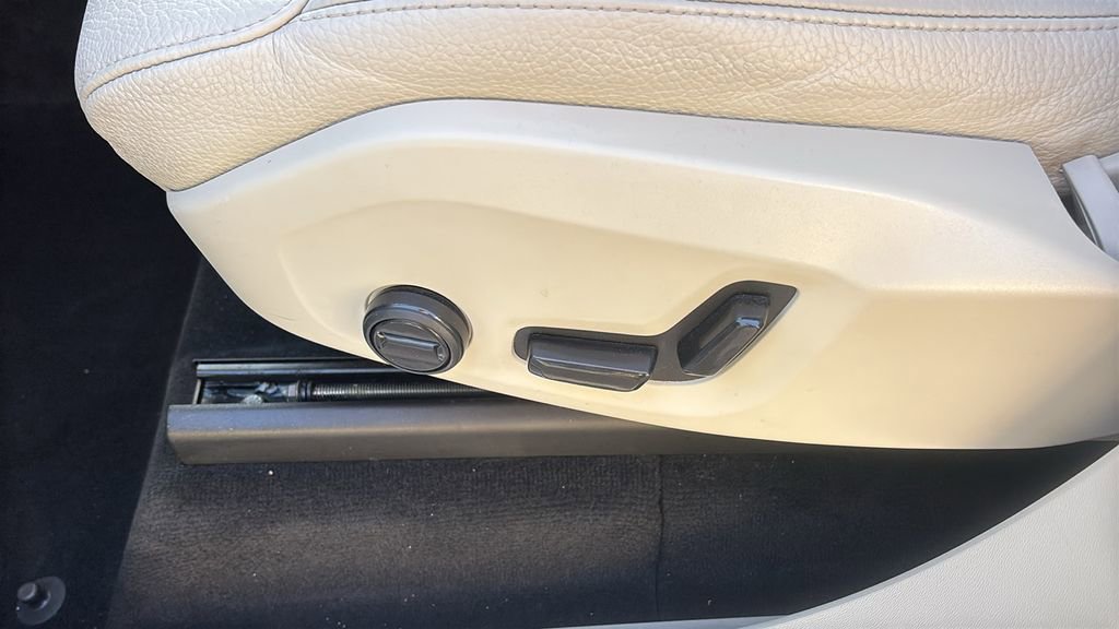 2023 Volvo Xc90 B5 Core